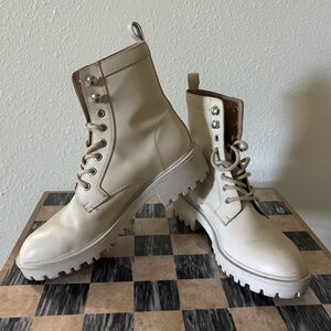 Velez Leather Combat Boots Women’s Cream Lace Up Lug Sole Ankle Boots